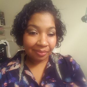 Meet your Posher, Janelle